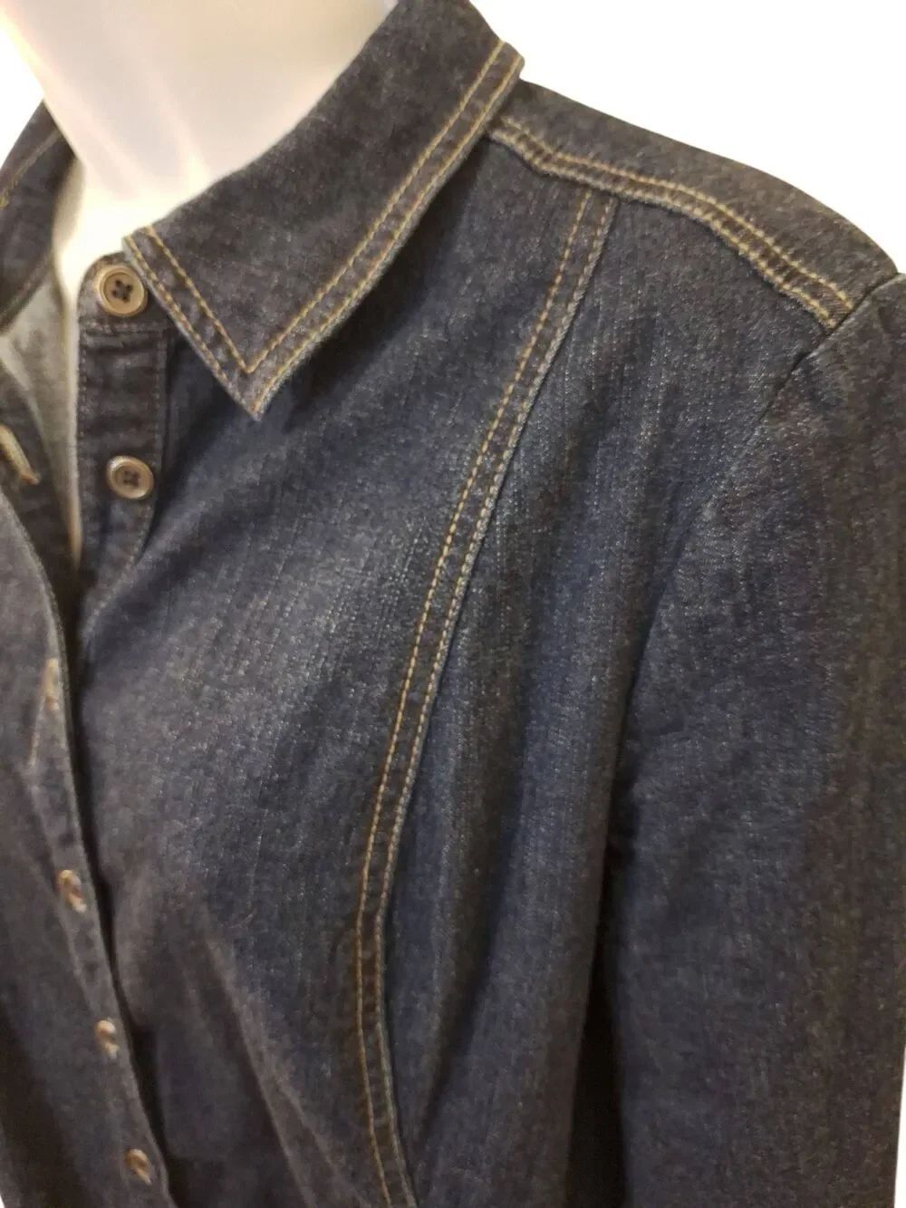 Lightweight Jean Jacket - Picture 4 of 6